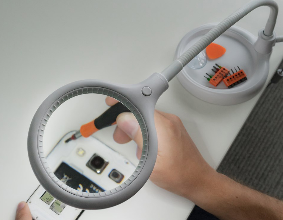 GOOBAY μεγεθυντικός φακός 60359 με κλιπ & βάση - Image 2